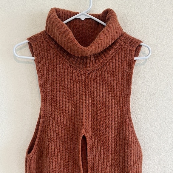 Free People Burnt Orange Lambs Wool Blend Sleeveless Turtleneck Sweater - Picture 4 of 7